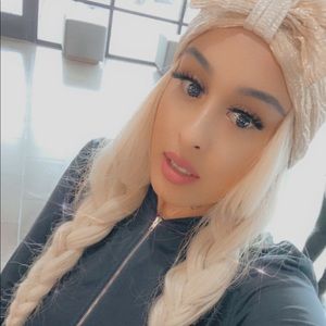 Meet your Posher, Ashley